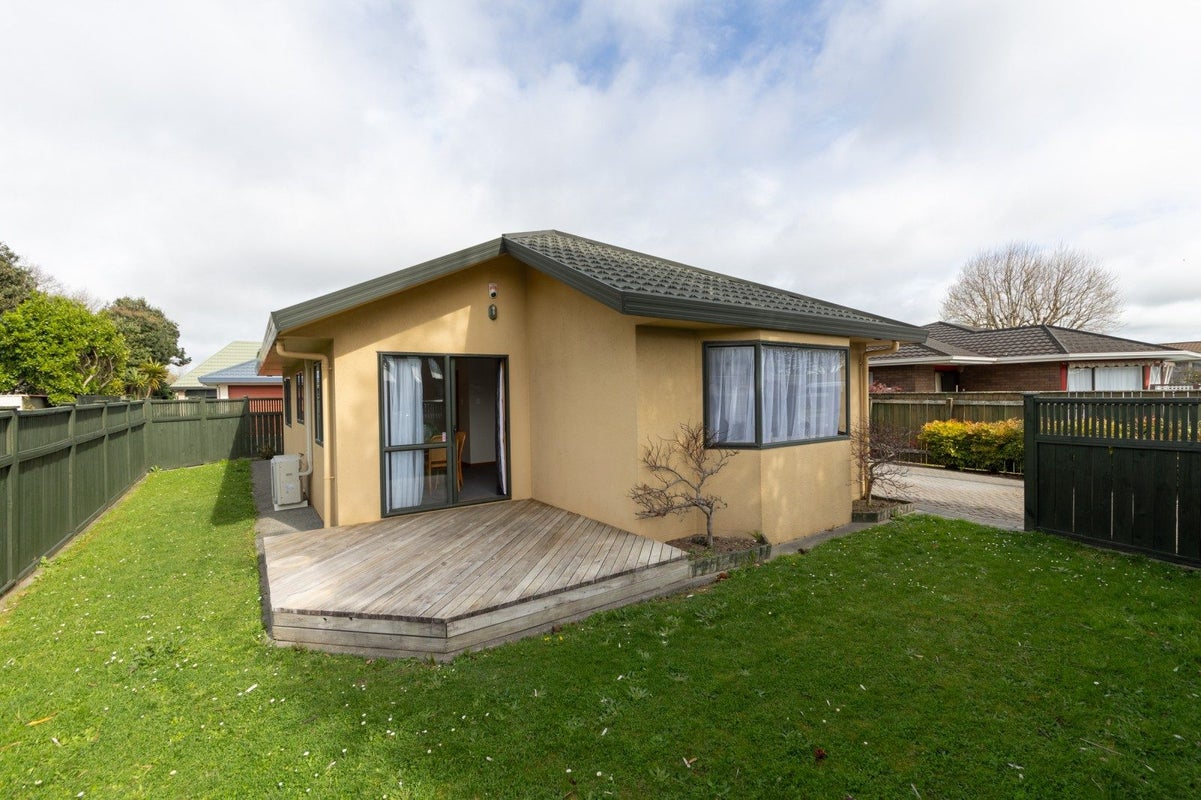 284 College Street, West End, Palmerston North - Carousel 14