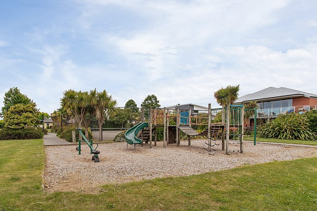 7 Broken Run, Wigram, Christchurch - Carousel 34