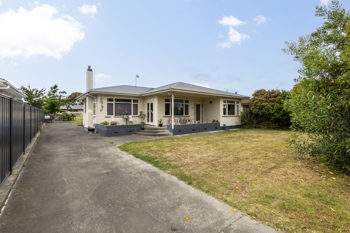 99 Taradale Road, Onekawa, Napier - Carousel 2