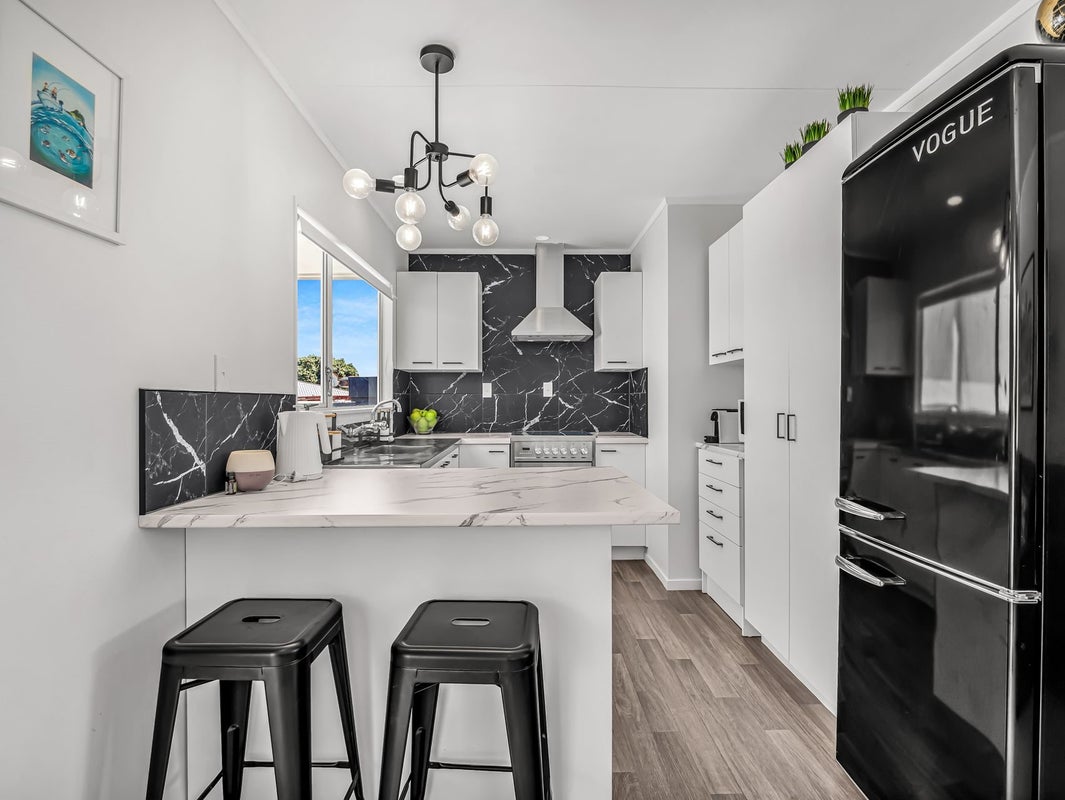 31B Links Avenue, Mount Maunganui - Carousel 2