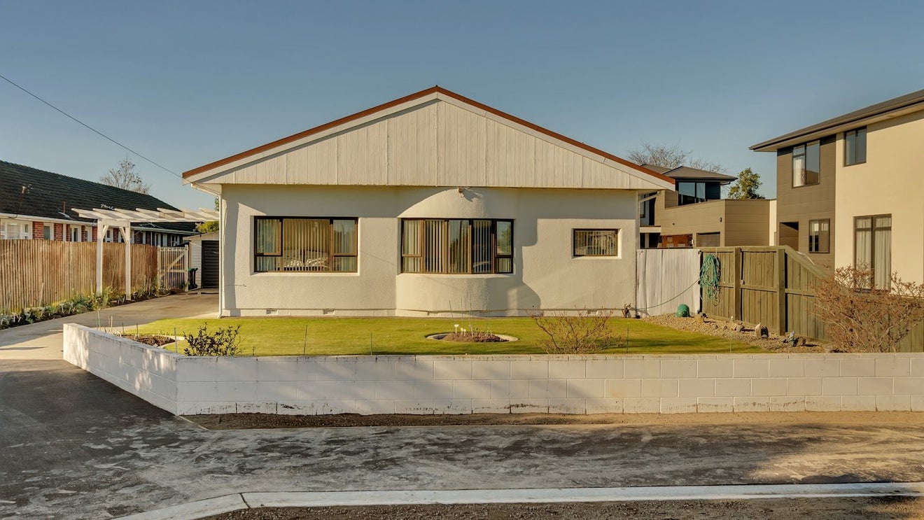 17 Bradshaw Terrace, Riccarton, Christchurch - Carousel 1