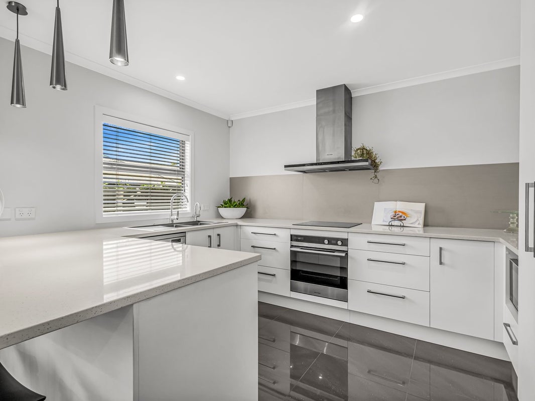 83C Fitzroy Street, Terrace End, Palmerston North - Carousel 2