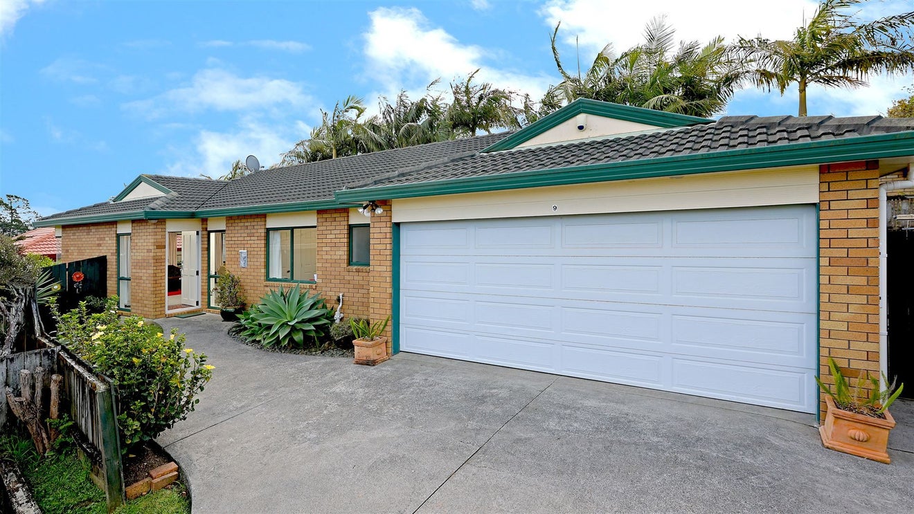 9 Jelicich Court, Henderson, Auckland - Carousel 2