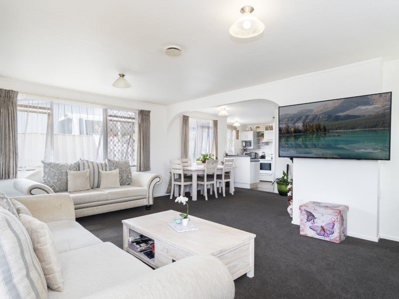 1230B Cameron Road, Gate Pa, Tauranga - Carousel 1