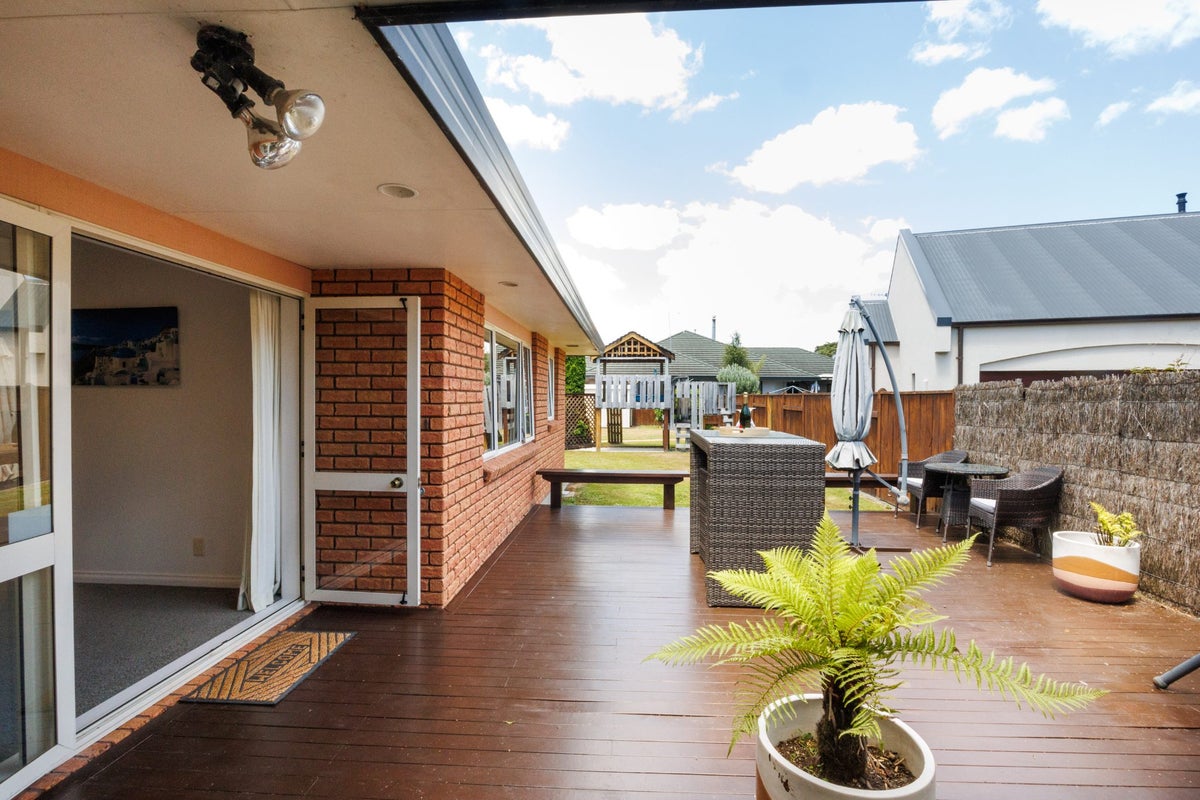 15 Flemington Lane, Awapuni, Palmerston North - Carousel 2