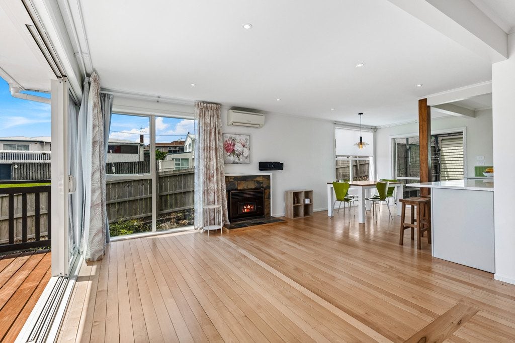 185 Waimumu Road, Massey, Auckland - Carousel 1