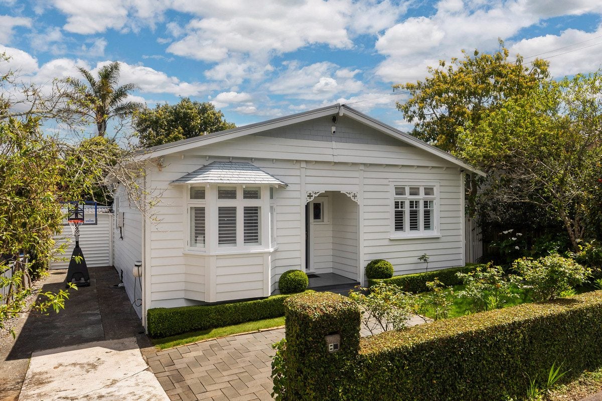 26 Mariri Road, Onehunga, Auckland - Carousel 1