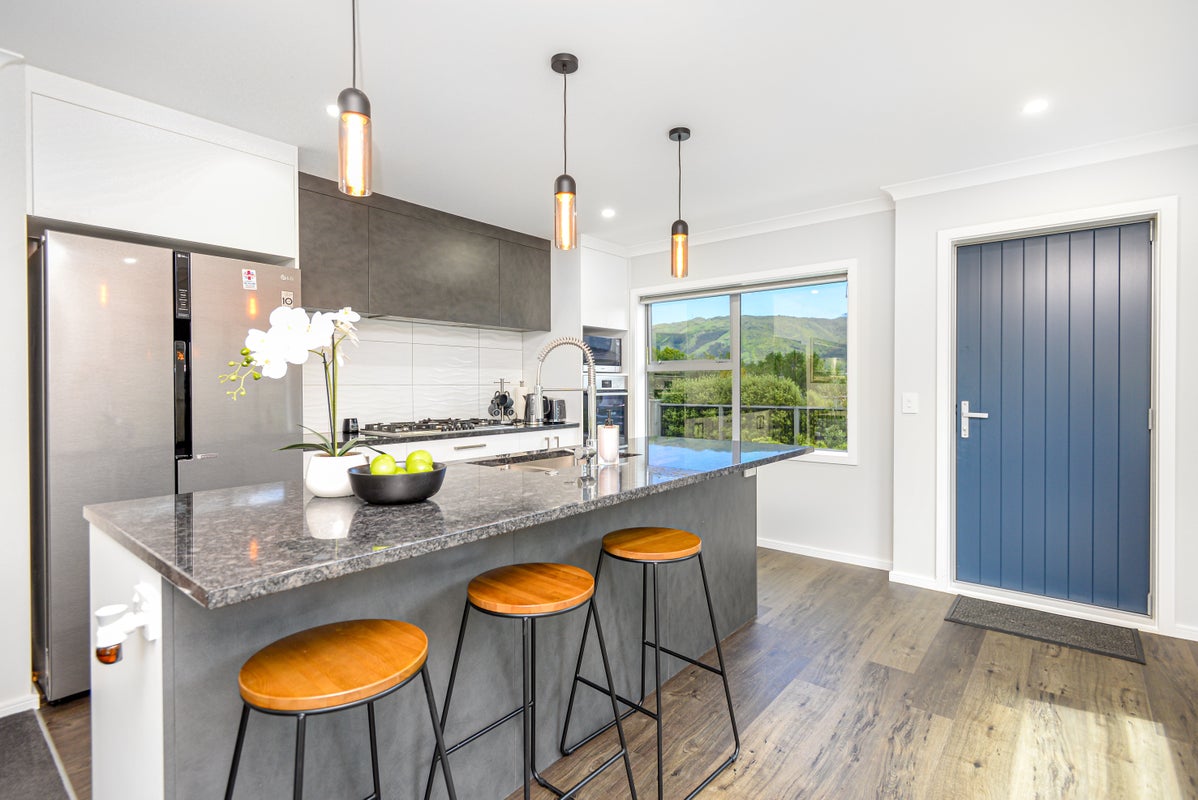 162A John Burke Drive, Aotea, Porirua - Carousel 2