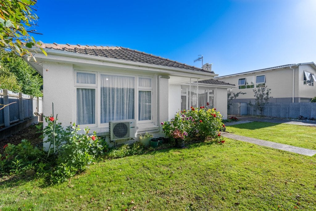 586 Tay Street, Hawthorndale, Invercargill - Carousel 1