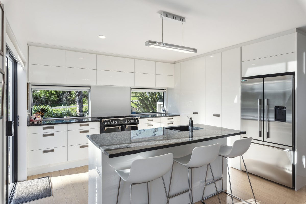 116A Paetawa Road, Peka Peka - Carousel 2