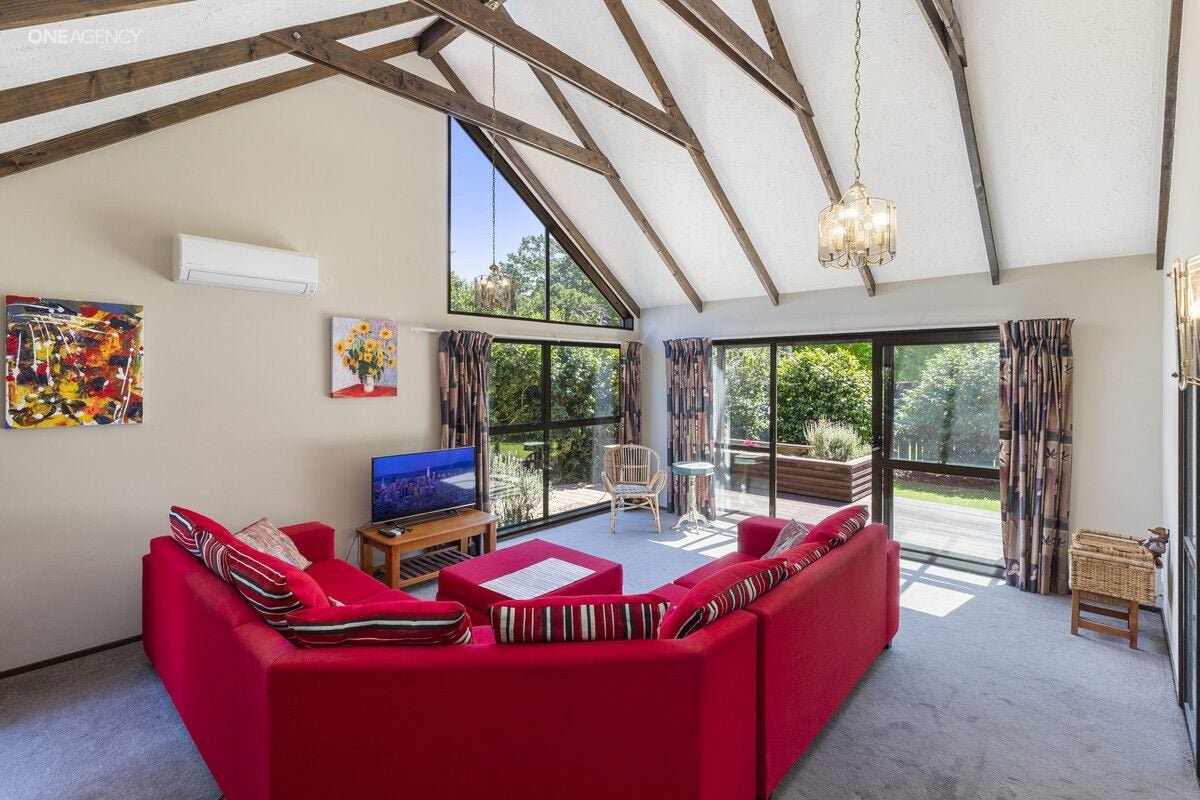 20 Lavandula Crescent, Burnside, Christchurch - Carousel 2
