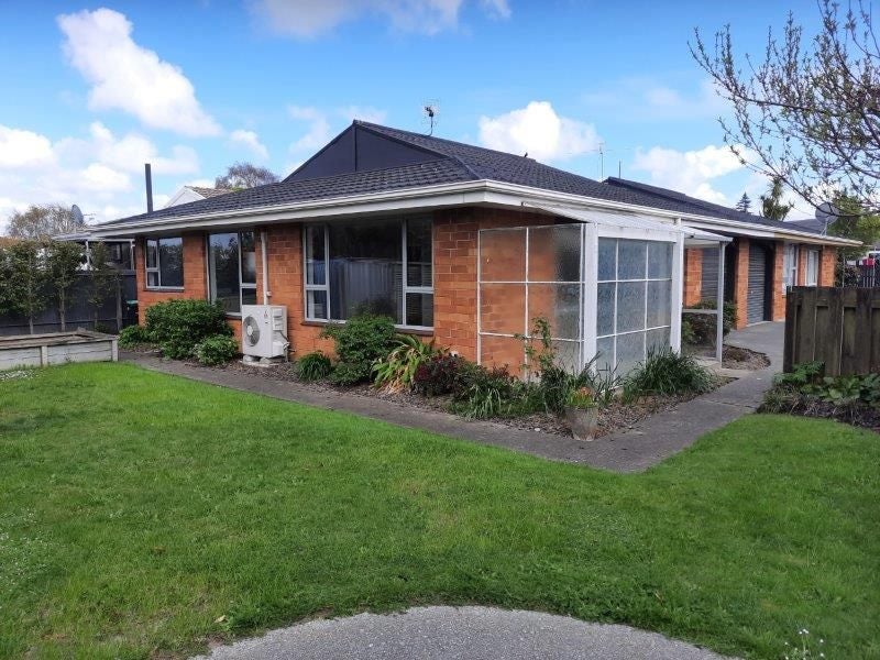 2/38 Delaware Crescent, Russley, Christchurch - Carousel 1