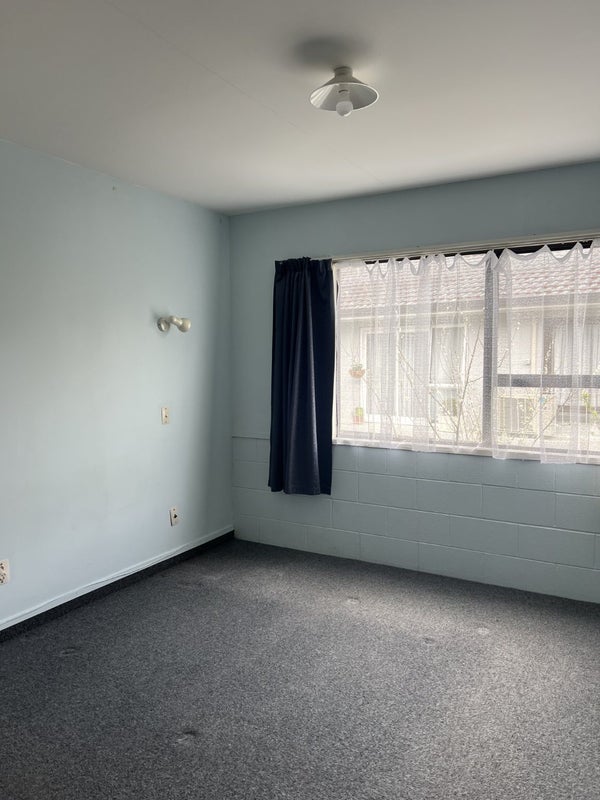 4/16 Wellington Street, Hamilton East, Hamilton - Carousel 2