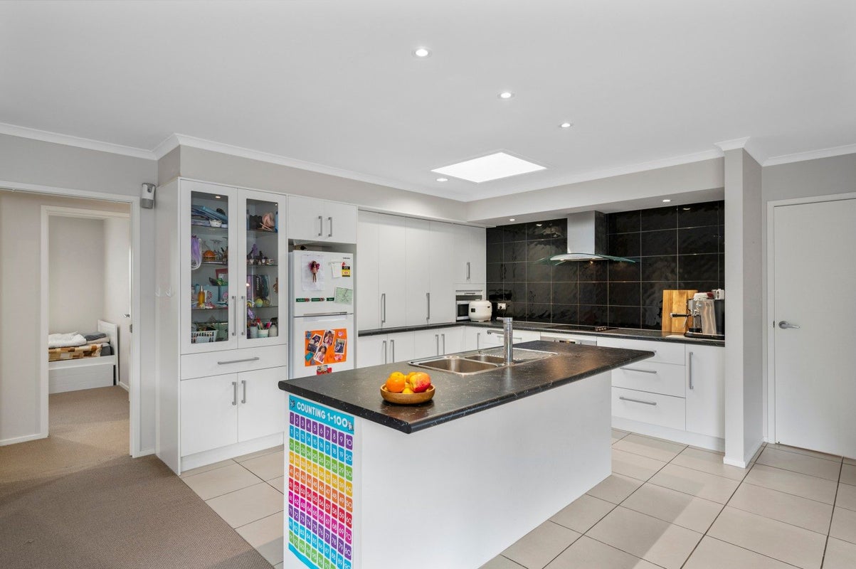 29 Rosella Drive, Welcome Bay, Tauranga - Carousel 2