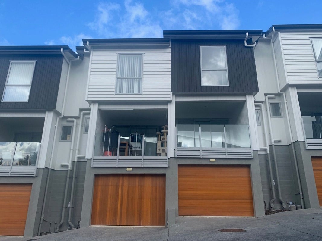 18/10 Silver Moon Road, Albany Heights, Auckland - Carousel 13