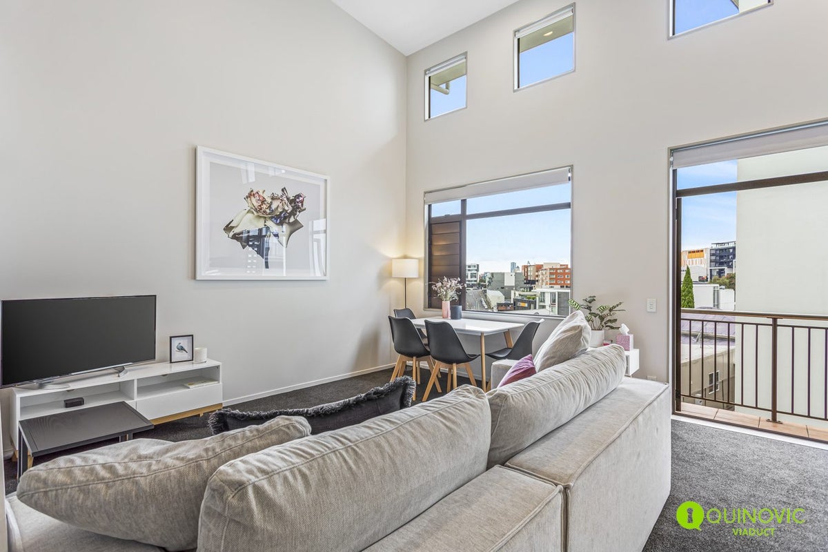 3F/5 Charlotte Street, Eden Terrace, Auckland - Carousel 1