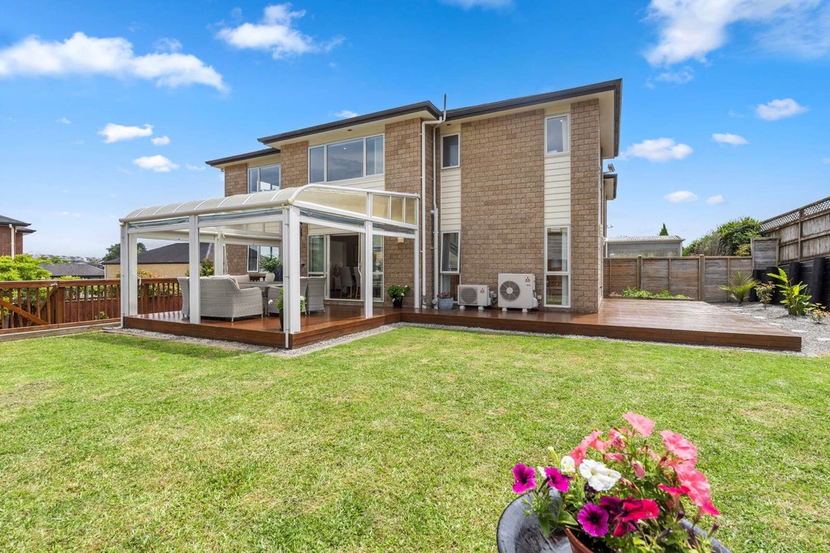 51 Sohlue Place, Oteha, North Shore City, Auckland - Carousel 1