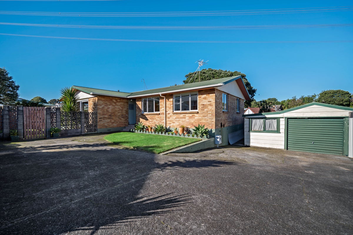 10A Pomare Place, Spotswood, New Plymouth - Carousel 1