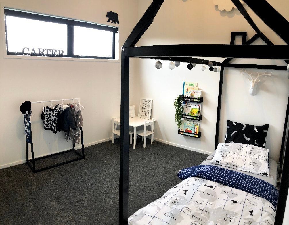 10A Myrtle Street, Morningside, Auckland - Carousel 2