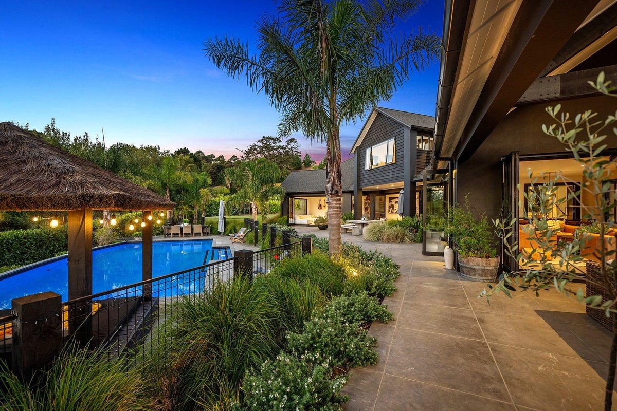 92 Oak Lane, Albany - Carousel 2