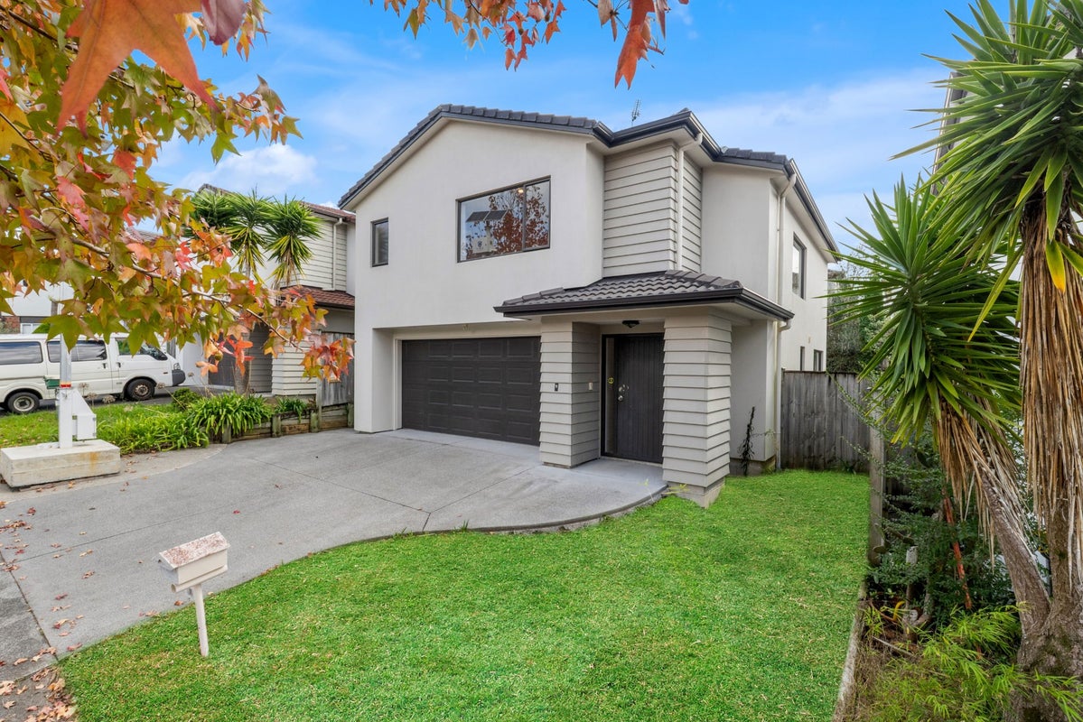 17 Norwood Drive, Flat Bush, Auckland - Carousel 2