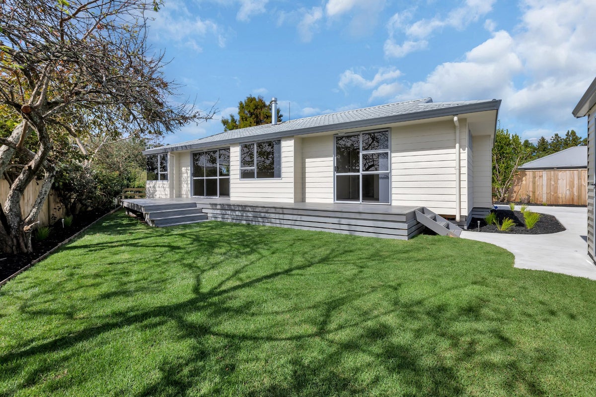 19B South Road, Waipu, Waipu - Carousel 1
