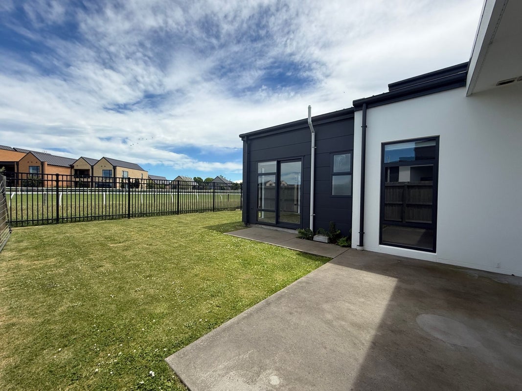 93 Manakura Street, Russley, Christchurch - Carousel 11