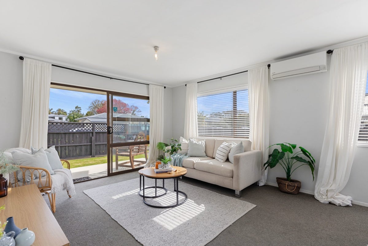 1 Karaka Road, Otumoetai, Tauranga, Bay Of Plenty - Carousel 2