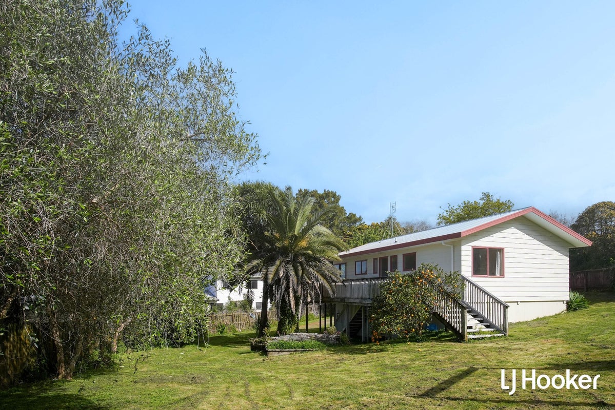 8 Koutunui Road, Athenree, Western Bay Of Plenty, Bay Of Plenty - Carousel 23