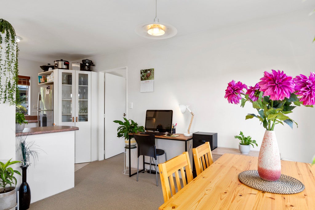114C Vale Street, Otumoetai, Tauranga - Carousel 1