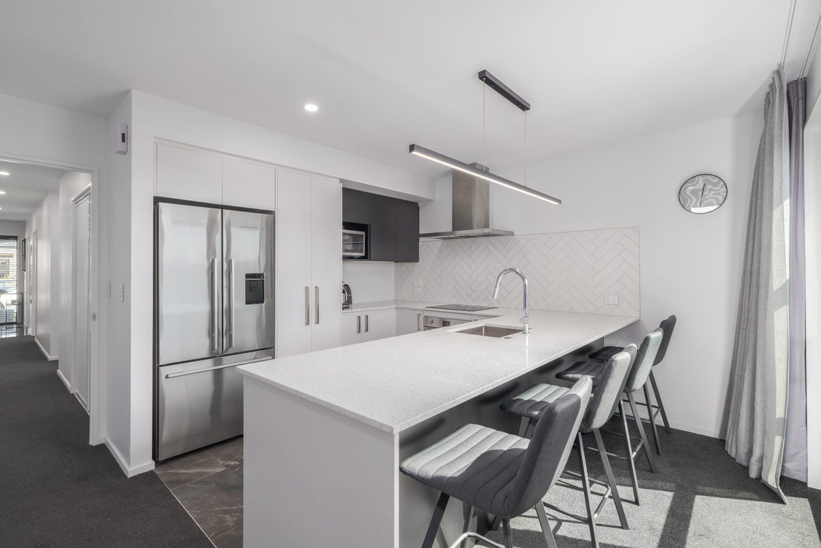 5 Chrysolite Place, Belfast, Christchurch - Carousel 2