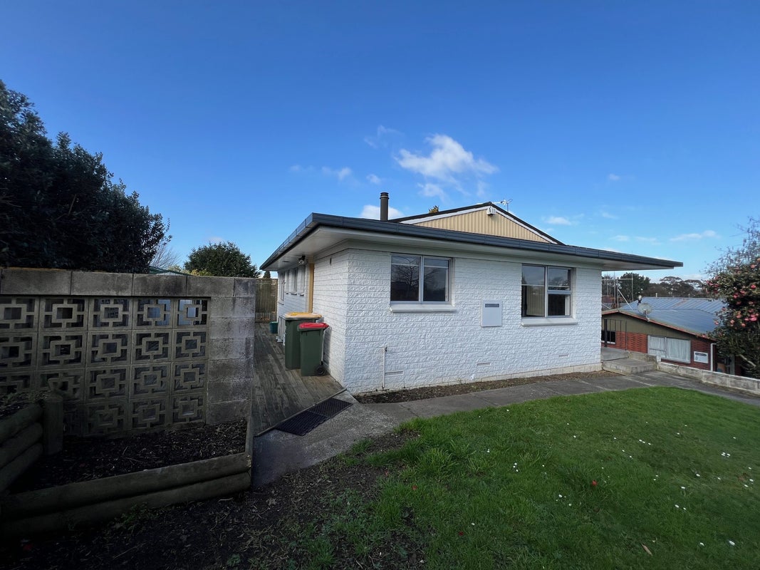 29 Alison Street, Hamilton Lake, Hamilton - Carousel 2