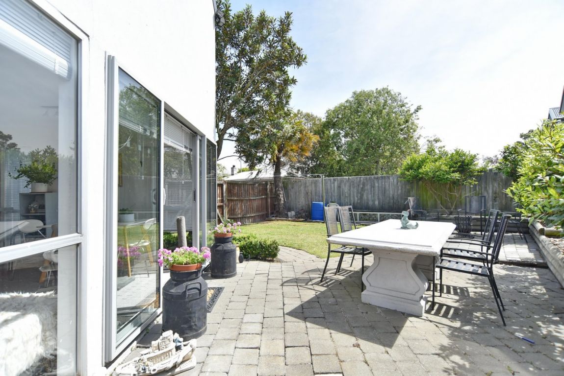 5/9 Barrie Street, Addington, Christchurch - Carousel 1