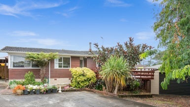 7 Temuri Place, Glendene, Auckland - Carousel 1