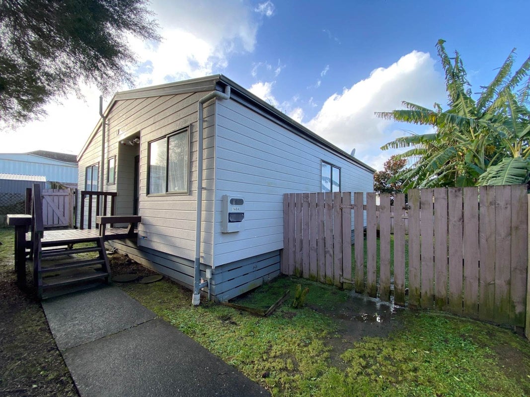 1/140 Shifnal Drive, Randwick Park, Auckland - Carousel 1