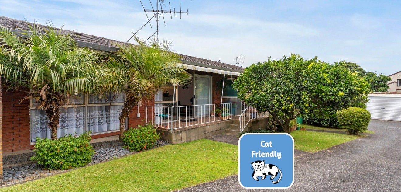 2/98 Namata Road, Onehunga, Auckland - Carousel 1