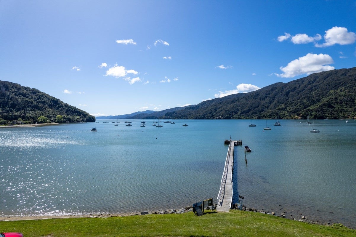3 Okiwa Place, Anakiwa, Picton - Carousel 1