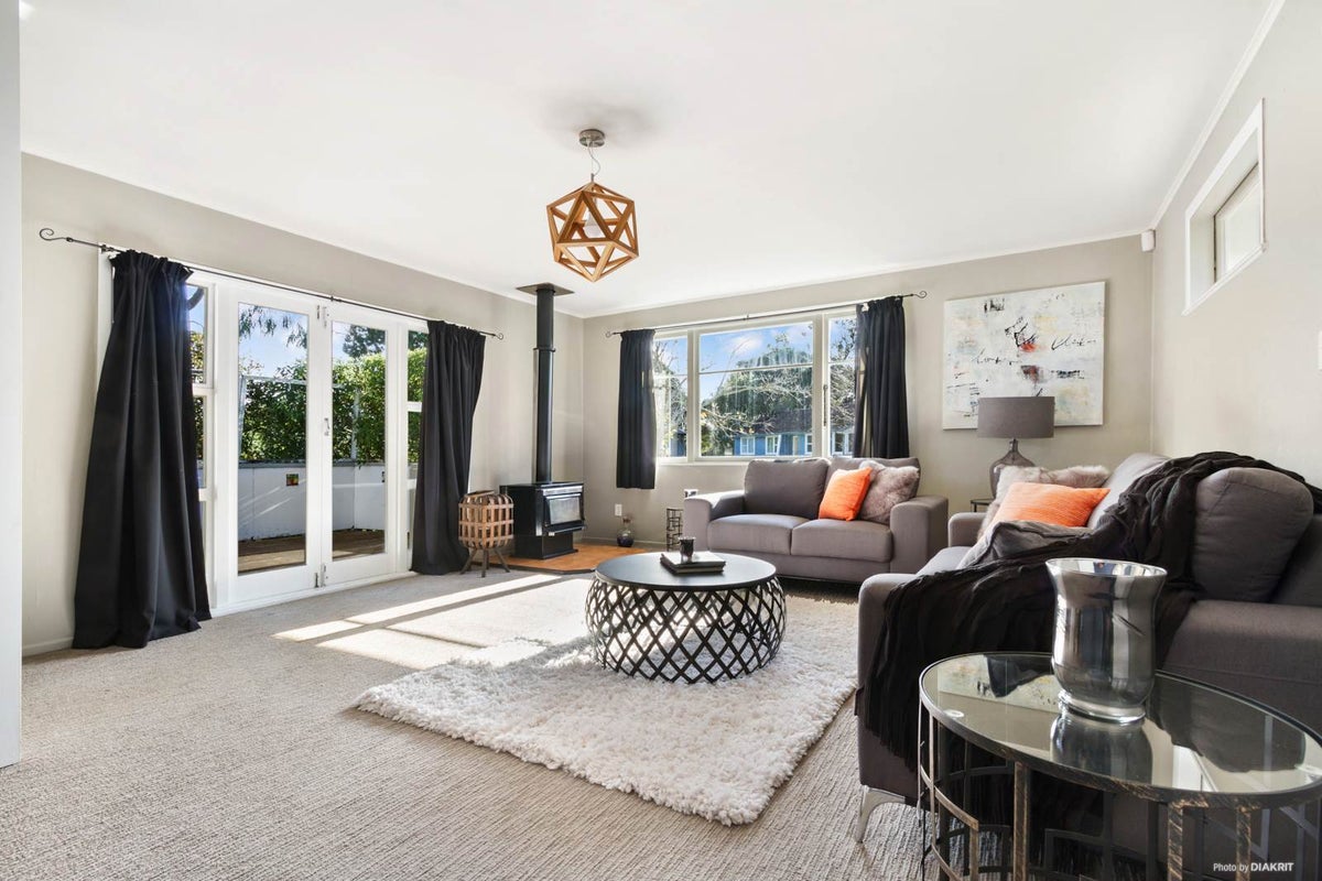 73 Glen Marine Parade, Glendene, Auckland - Carousel 1