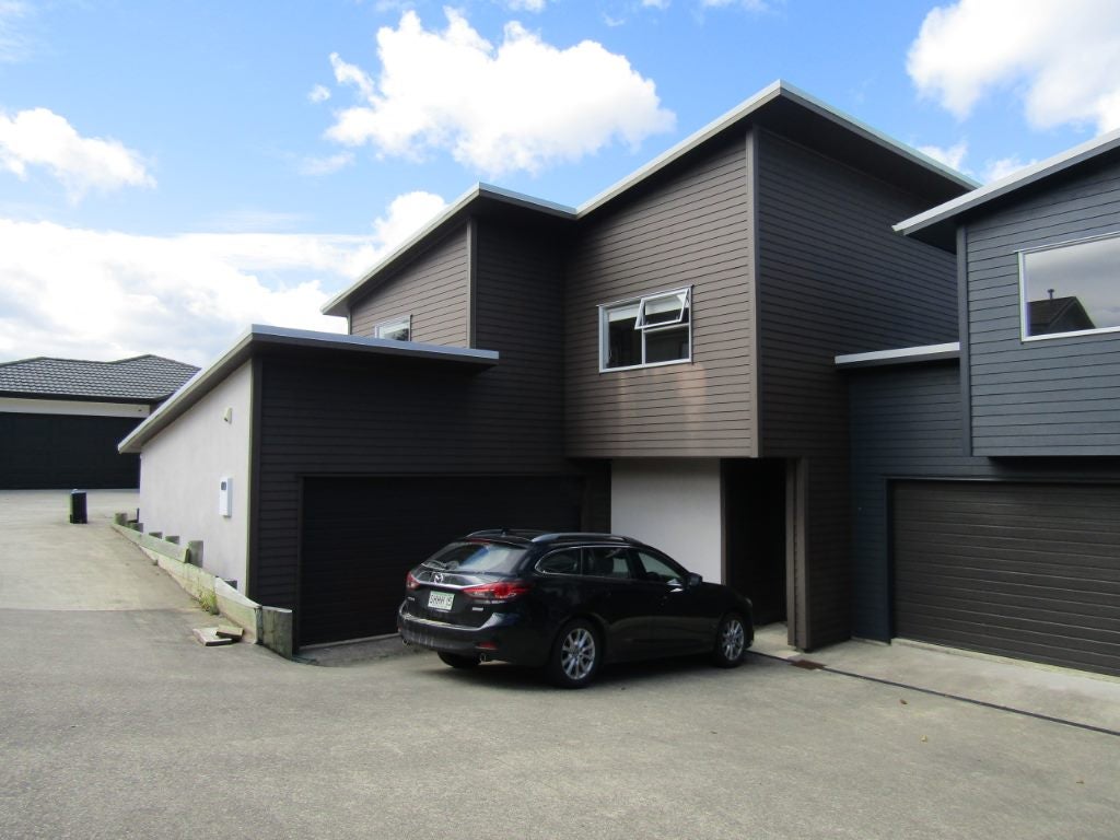 88A Kirton Drive, Riverstone Terraces, Upper Hutt - Carousel 1