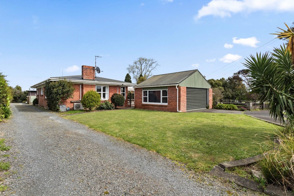 19 Morrison Crescent, Glenview, Hamilton - Carousel 21