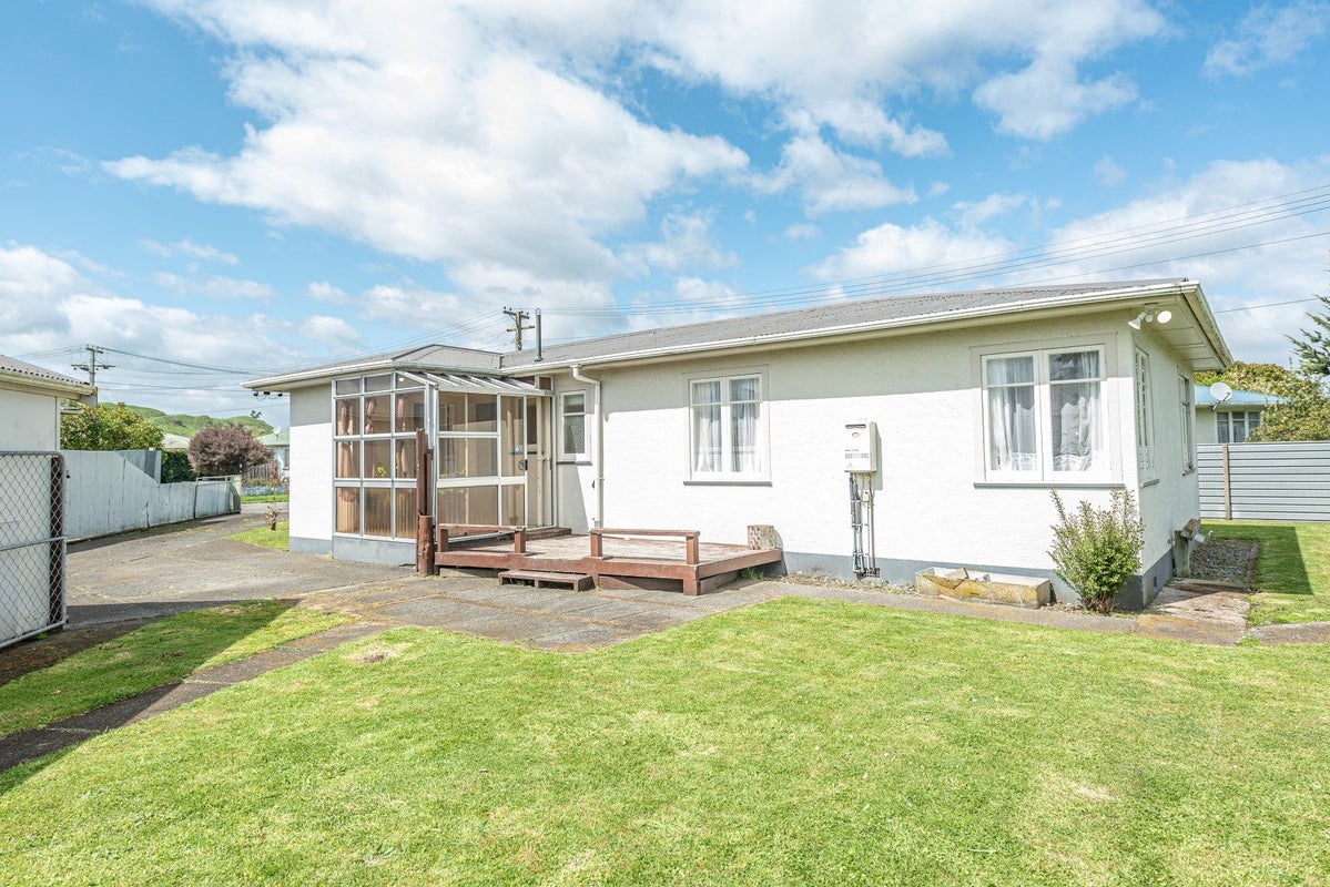 12 Kaka Place, Whanganui East, Whanganui - Carousel 2