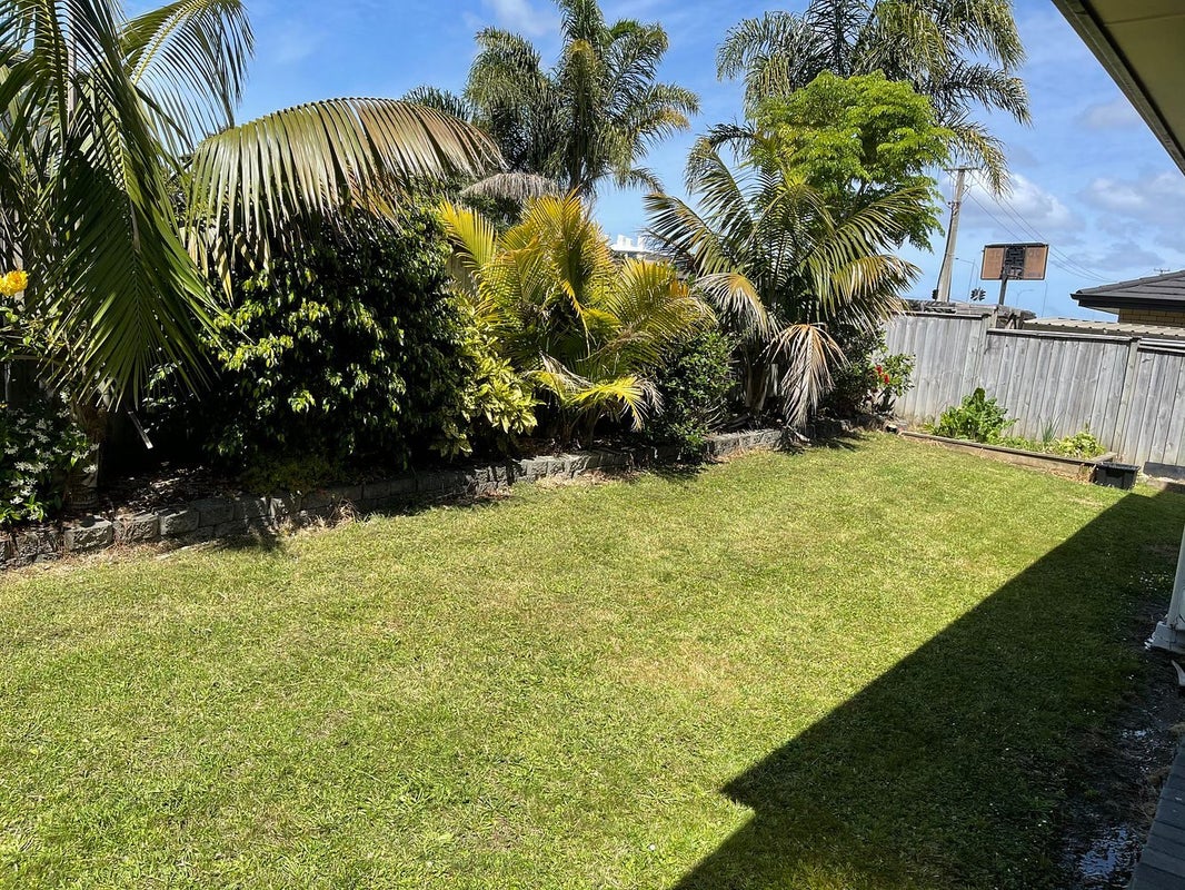 26 Montanez Drive, Flat Bush, Auckland - Carousel 11