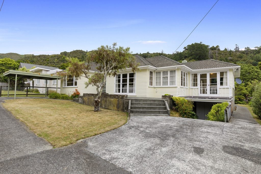 66 Tawhai Street, Stokes Valley, Lower Hutt - Carousel 1