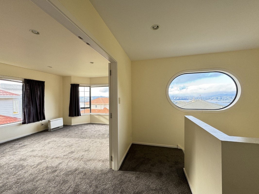 21A Jaunpur Crescent, Broadmeadows, Wellington - Carousel 2