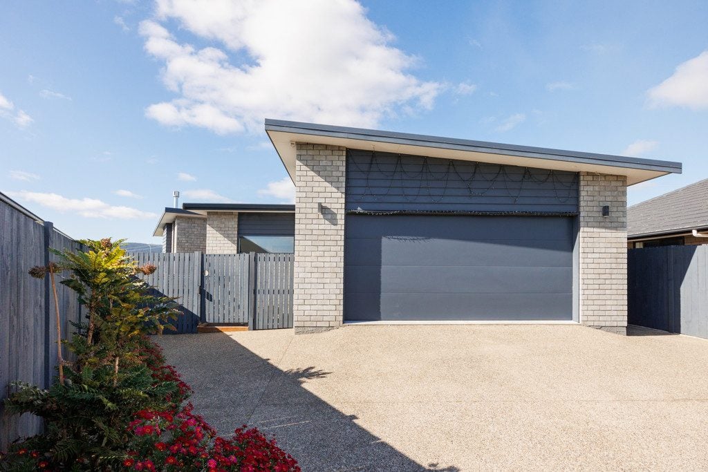 48 Sardinia Grove, Fitzherbert, Palmerston North - Carousel 26