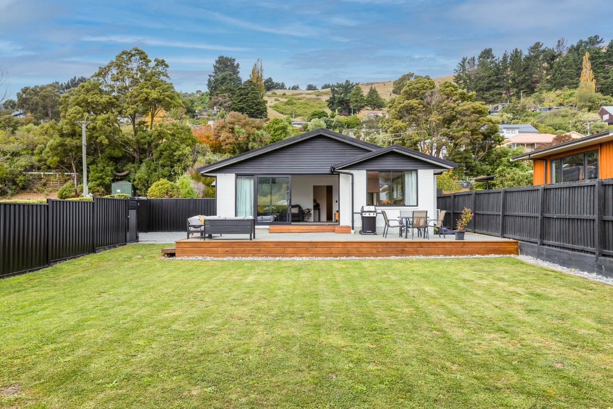 94 Vernon Terrace, Hillsborough, Christchurch - Carousel 1