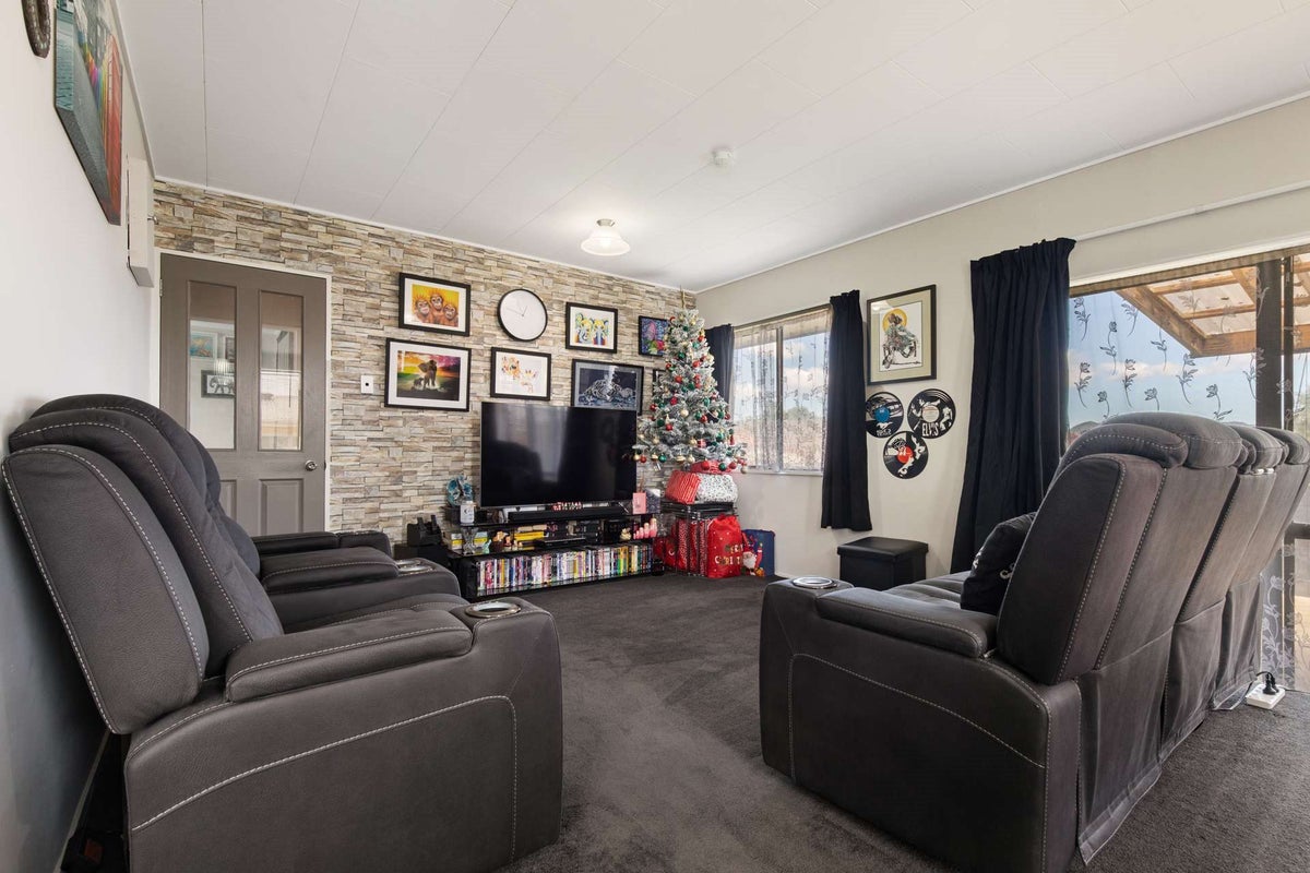 11B Wallace Crescent, Glenholme, Rotorua - Carousel 18