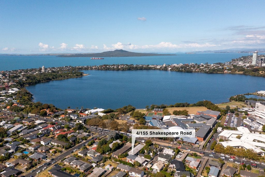 4/155 Shakespeare Road, Milford, Auckland - Carousel 2