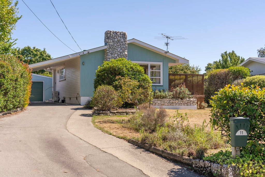 11 King Edward Street, Lansdowne, Masterton - Carousel 1