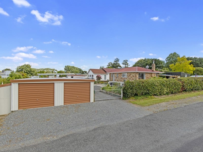 12 First Street, WAIHOU, TE AROHA - Carousel 23